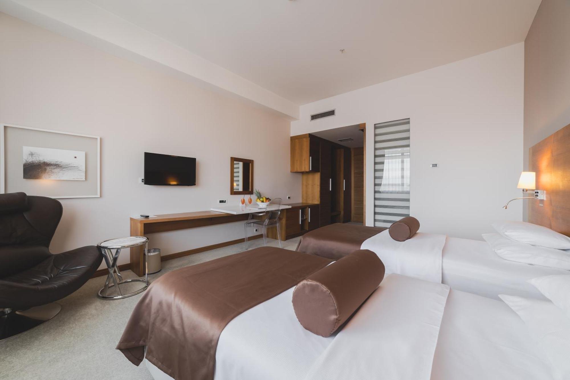 Aurel 4* Podgorica